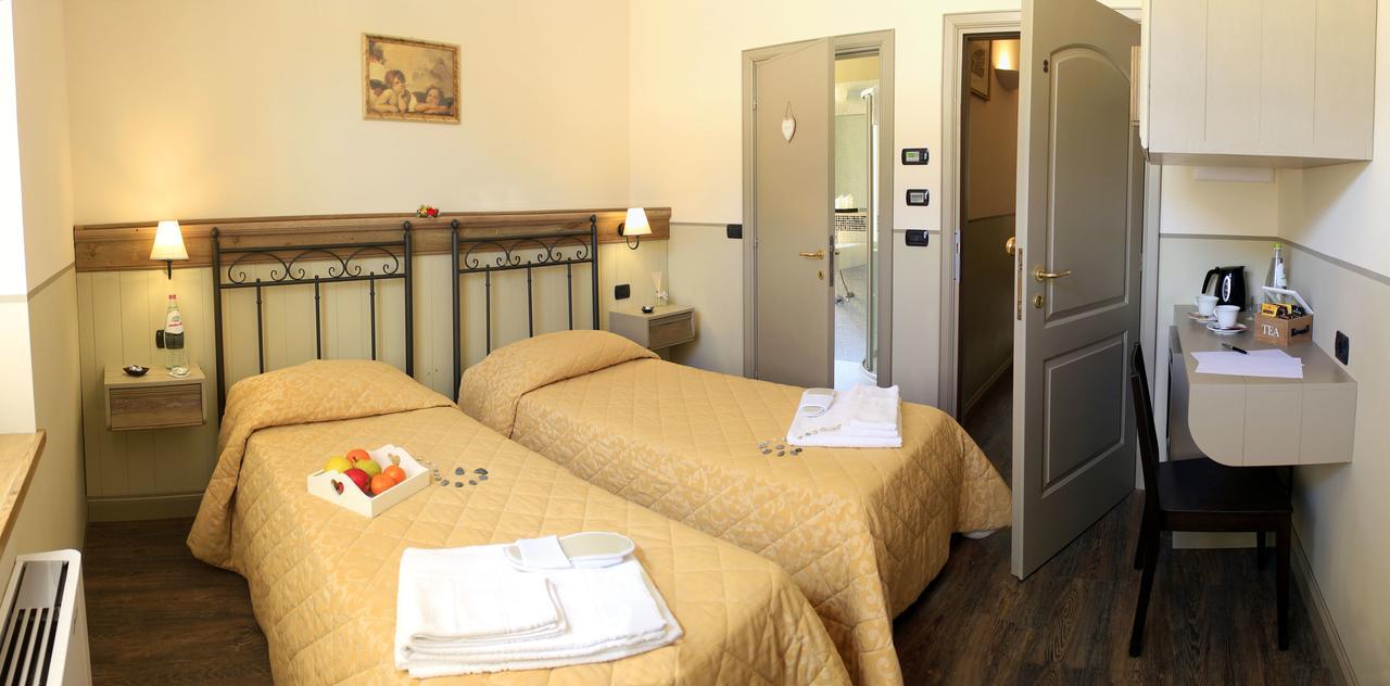 Albergo Benito ノルチャ エクステリア 写真